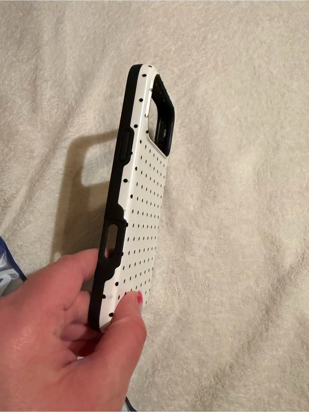 Brand new casely Black Dot White iPhone Case – iPhone 17 pro max
